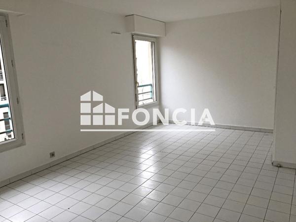 Location Studio 27.5 m² - 42 ALLEE TURCAT MERY Marseille 13008