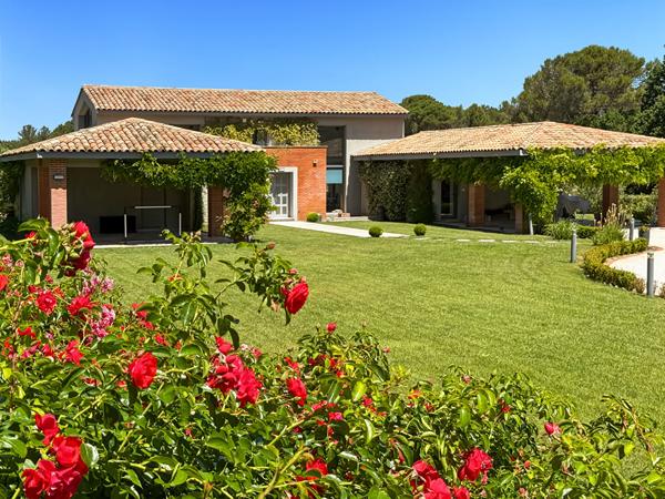 Villa d'architecte unique Aix sud de 460 m2