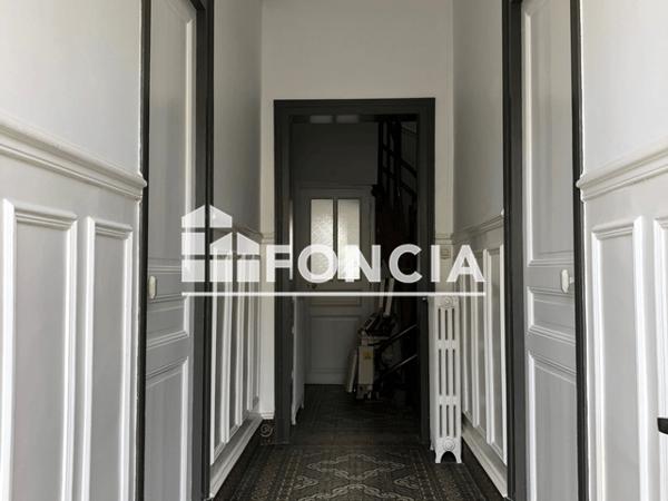 Location Maison 5 pièces 143.6 m² - 56 BOULEVARD DE LYON Laon 02000
