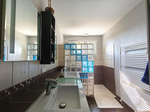 16100 SAINT LAURENT DE COGNAC Maison rénovée avec piscine à Saint-Laurent-de-Cognac