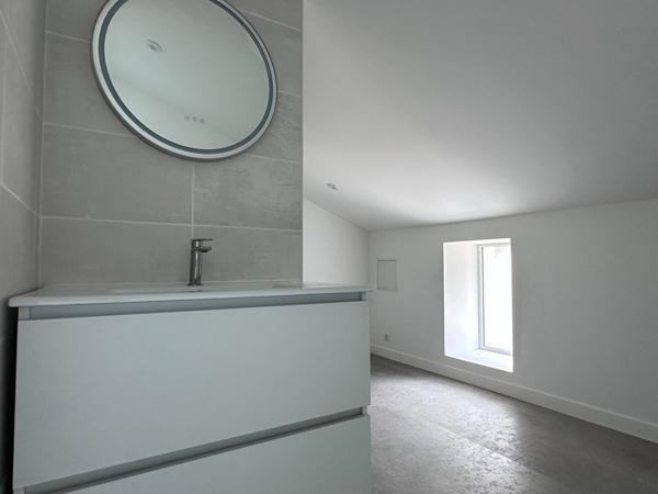 16340 L ISLE D ESPAGNAC Maison entièrement rénovée - 4 chambres - Jardin à L'Isle-d'Espagnac