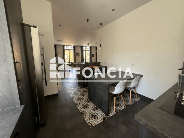 Location Appartement meublé 6 pièces 107.66 m² - 10 AVENUE JEAN JAURES Charleville-mezieres 08000