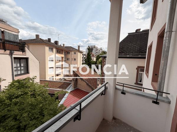 Location Appartement 4 pièces 90.35 m² - 17 RUE DU GENERAL UHRICH Strasbourg 67000