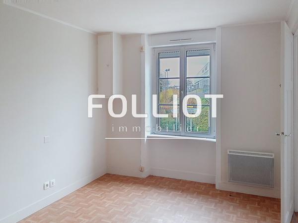 A LOUER - VILLEDIEU - T3 en duplex - 48 m² .