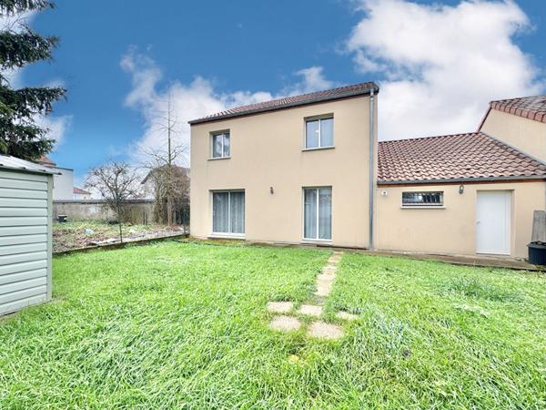 Maison contemporaine en fond d'impasse proche Gare - DPE : B