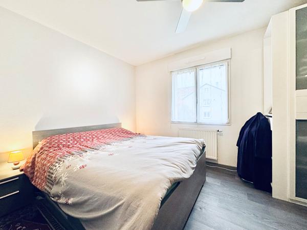 Maison contemporaine en fond d'impasse proche Gare - DPE : B