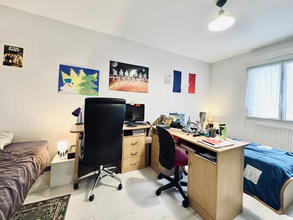 Maison contemporaine en fond d'impasse proche Gare - DPE : B