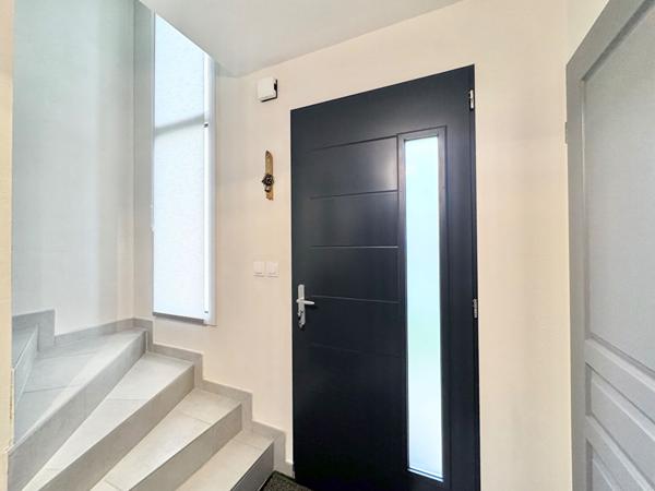 Maison contemporaine en fond d'impasse proche Gare - DPE : B