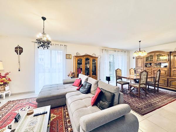 Maison contemporaine en fond d'impasse proche Gare - DPE : B