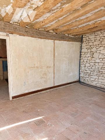 Maison à restaurer - Hyper centre de Marçay

Au coeur de Marçay, découvrez cet ensemble immob...