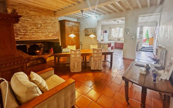 Maison à vendre    6 pièces •  Le Passage