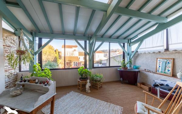 Maison à vendre    6 pièces •  Le Passage