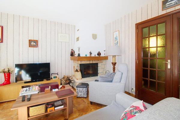 Maison familiale au calme avec grand jardin