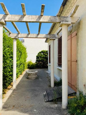 Maison de ville avec jardin et garage