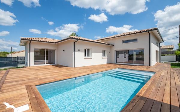 Maison à vendre |  Sadirac |  6 pièces | 189 m²