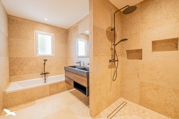 Maison à vendre |  Sadirac |  6 pièces | 189 m²