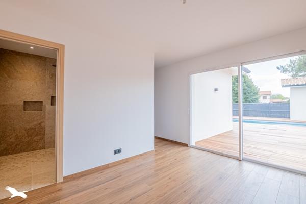 Maison à vendre |  Sadirac |  6 pièces | 189 m²