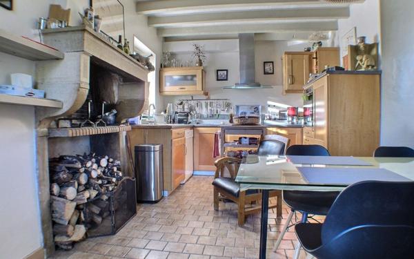 Maison à vendre    5 pièces •  Demigny