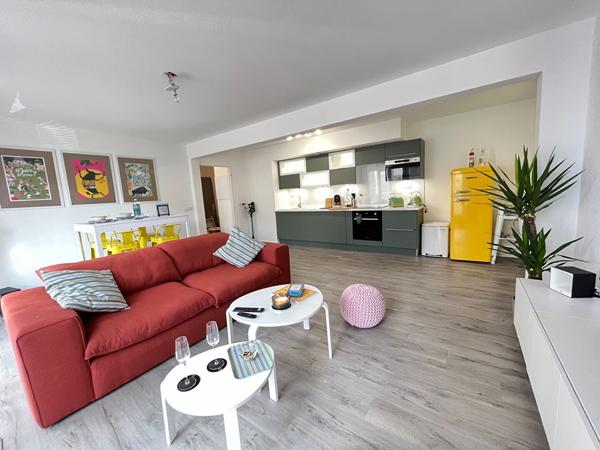 T4 MEUBLE - BORDEAUX CHARTRONS - PISCINE / PARKING
