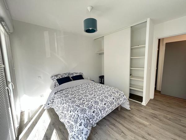 T4 MEUBLE - BORDEAUX CHARTRONS - PISCINE / PARKING