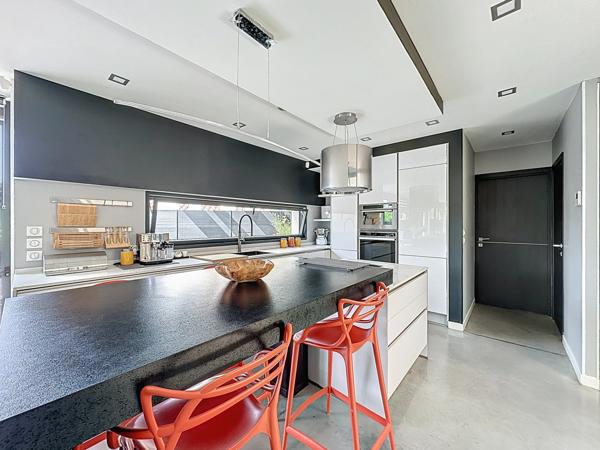 Maison 5 pièces - 140 m² Bien prestige