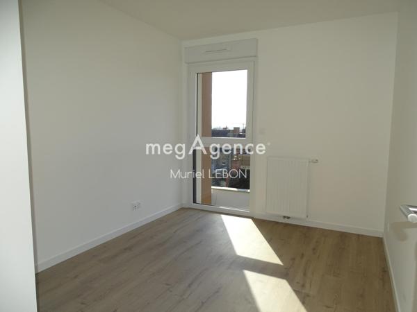 Appartement à FOUGERES, 35300 - 4 pièces 85m²
