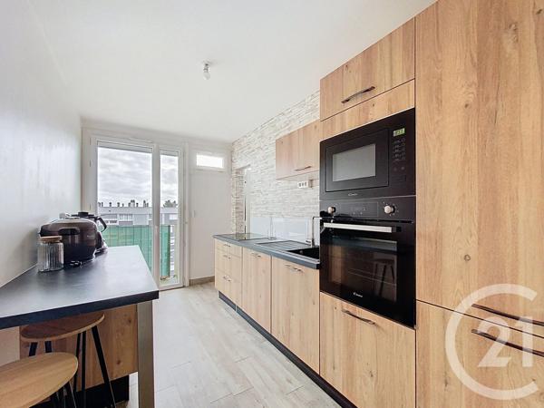 Appartement T4 à vendre  4 pièces - 73,23 m2 CHOLET - 49