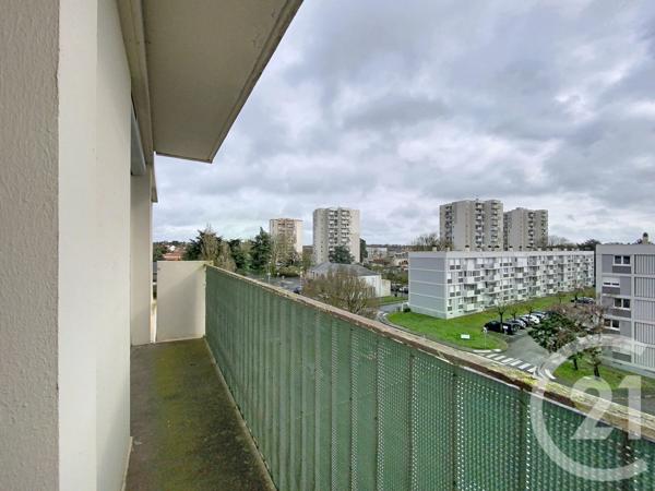 Appartement T4 à vendre  4 pièces - 73,23 m2 CHOLET - 49