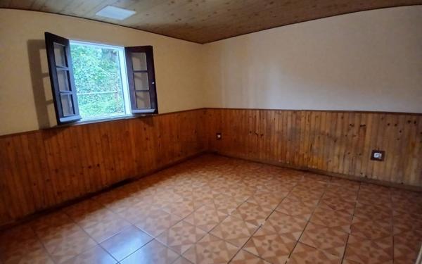 Maison à vendre    5 pièces •  Le Tampon