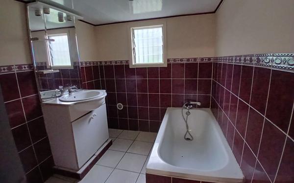 Maison à vendre    5 pièces •  Le Tampon