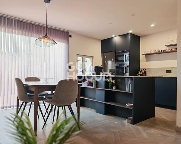 EXCLUSIVITE - A vendre à PERPIGNAN (66000) quartier des platanes, MAISON DE VILLE, 4 pièces avec jardin et garage à motos