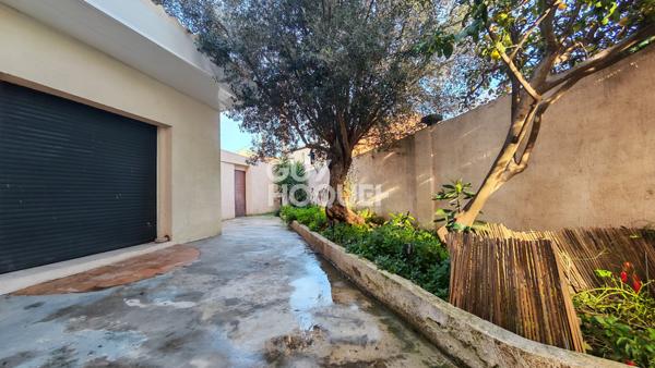 EXCLUSIVITE - A vendre à PERPIGNAN (66000) quartier des platanes, MAISON DE VILLE, 4 pièces avec jardin et garage à motos