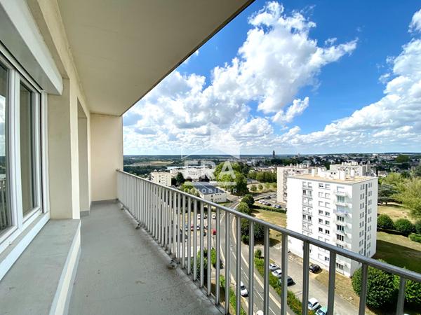 APPARTEMENT T3 A LOUER - BLOIS - REFAIT A NEUF, 2 CHBS, BALCONS, PARKING & CAVE