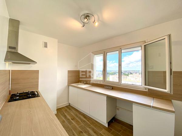 APPARTEMENT T3 A LOUER - BLOIS - REFAIT A NEUF, 2 CHBS, BALCONS, PARKING & CAVE
