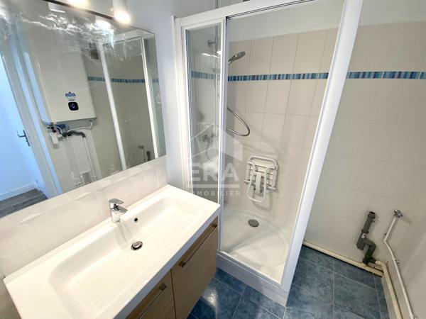 APPARTEMENT T3 A LOUER - BLOIS - REFAIT A NEUF, 2 CHBS, BALCONS, PARKING & CAVE