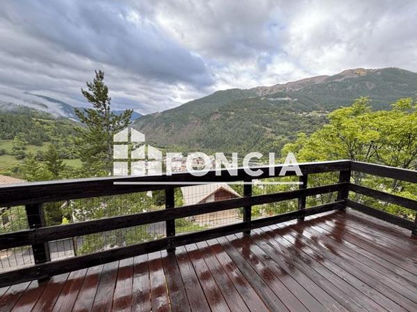 À vendre Maison 10 pièces 193 m² - Allos 04260