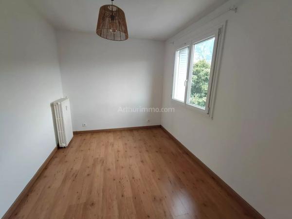 Vente                                                      Appartement
                        
                     3 pièces                      61 m2                     à Fontaine