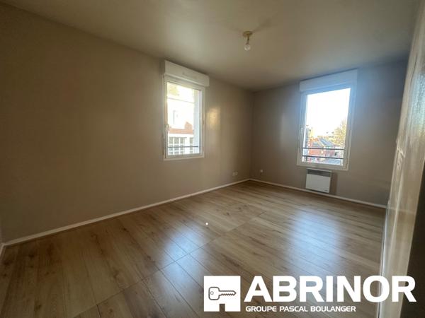 Bel appartement lumineux 5 pièces avec Balcon et Box – Centre-ville AMIENS