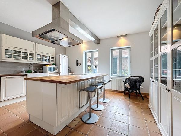 Fermette au carré - 12 pièces - 365m² habitables TEMPLEUVE EN PEVELE