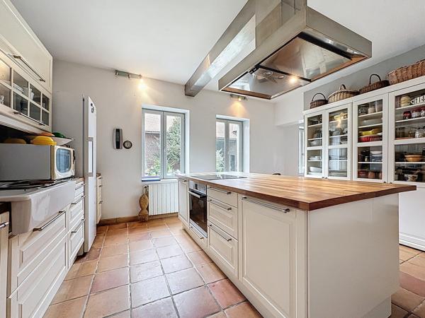 Fermette au carré - 12 pièces - 365m² habitables TEMPLEUVE EN PEVELE