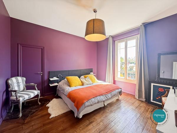 Maison familiale de prestige 7 pièces 200 m2 sous-sol // dépendance