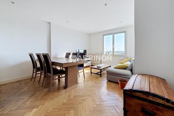 Appartement Haussmannien 2 chambres vendu loué au Croisé-Laroche MARCQ EN BAROEUL