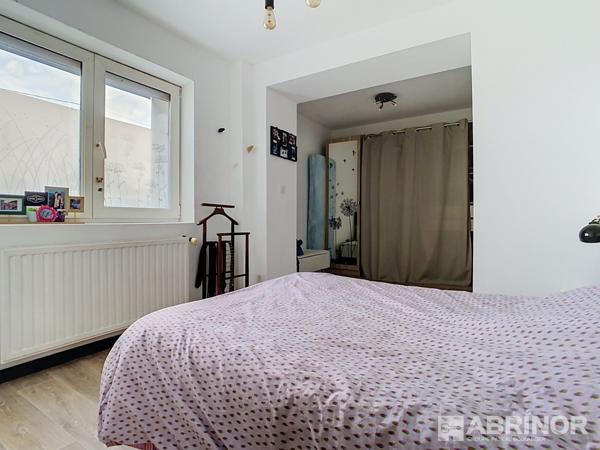 MAISON SEMI INDIVIDUELLE, SEMI PLAIN PIED, 3CHAMBRES, JARDIN GARAGE VILLENEUVE D ASCQ