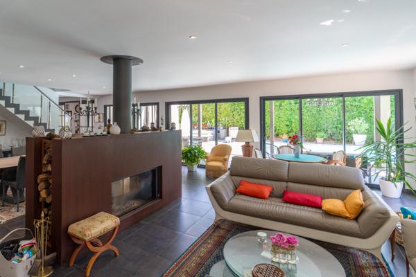 Maison 9 pièces - 450 m² Exclusivité efficity