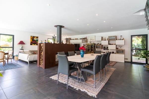 Maison 9 pièces - 450 m² Exclusivité efficity