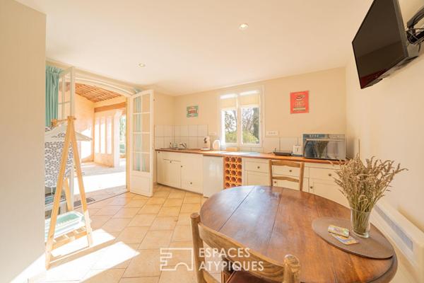 Architecture néo-provençale au coeur d’une oliveraie dans le Haut-Var