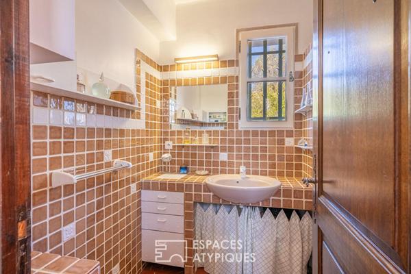 Architecture néo-provençale au coeur d’une oliveraie dans le Haut-Var