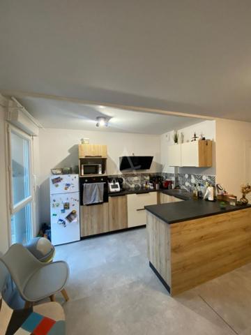 Appartement T2 de 49 m² avec terrasse et parking  Centre de Montaigu