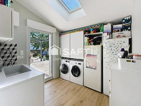 Maison familiale rénovée de 132m²  – 4 chambres – Terrain de 556m² – Quartier recherché