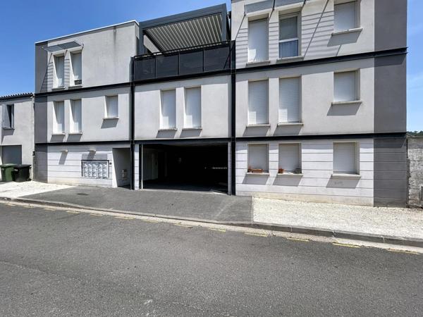 T1 bis avec parking dans résidence récente